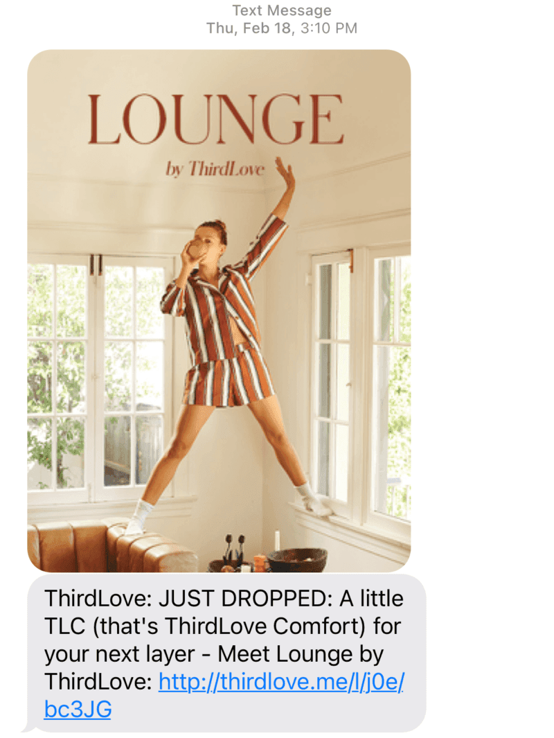 SMS marketing da ThirdLove recomendando uma nova linha de roupas.
