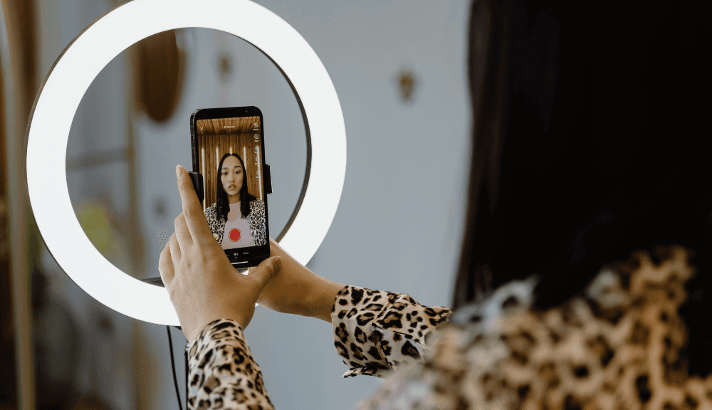 Gen Z influencer using TikTok graphic